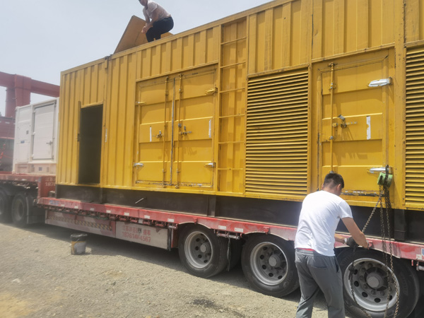 打安镇发电机出租100KW发电机需要什么规格的电缆线？