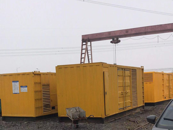 打安镇100kw柴油发电机组每小时油耗？